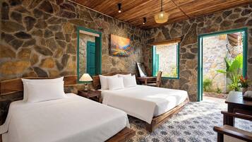 Deluxe Triple Room, Balcony, Garden View