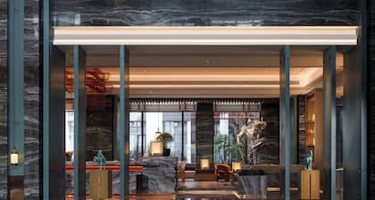 Luoyang Huamao Chunsong Hotel