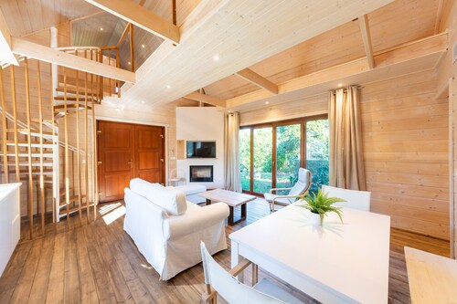 Villa Escape -  a villa that sleeps 6 guests  in 2 bedrooms