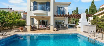 Villa Latchi Marina 3 -  a villa that sleeps 6 guests  in 3 bedrooms