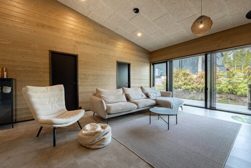 Villa Noel A | Premium 4BR Villa | Near Ski Lifts