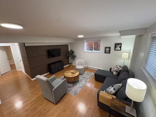 Amazing 2BR Basement Suite