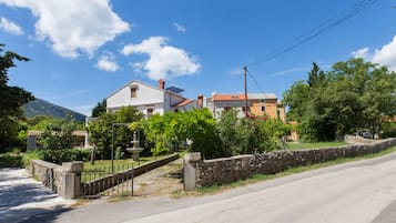 House (Holiday Home with Sea View) | Exterior
