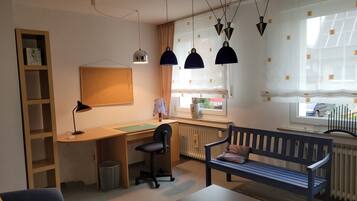 Apartment, 2 Bedrooms, Non Smoking, Kitchen | Interior