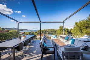 Outdoor dining - Villa Bella Pašman (Barotul)