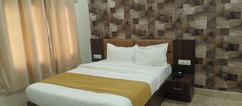 HOTEL MOUNT KAILASH