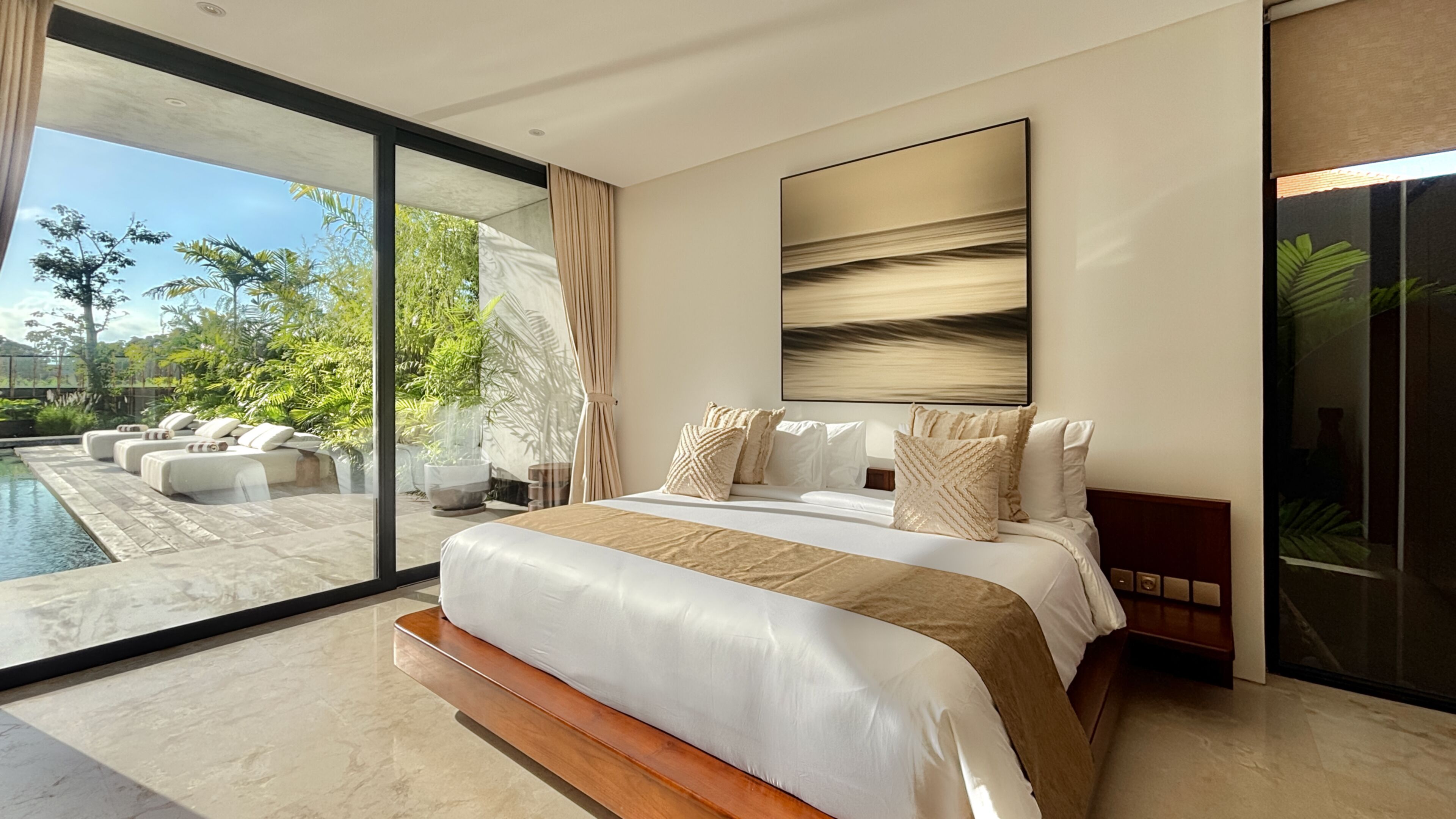 In-room safe, iron/ironing board, free WiFi