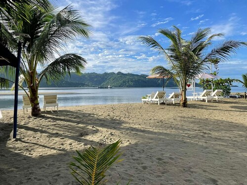 Lopez Beach Resort