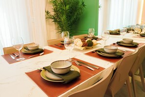 Dining - Vrbo Property (Clermont)