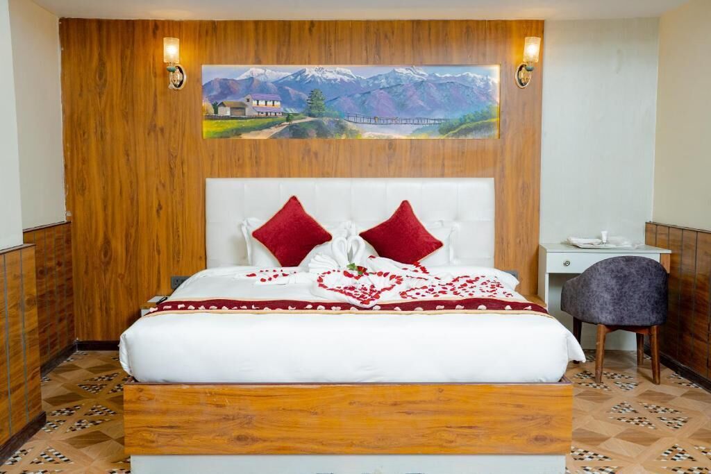 In-room safe, soundproofing, free WiFi, bed sheets