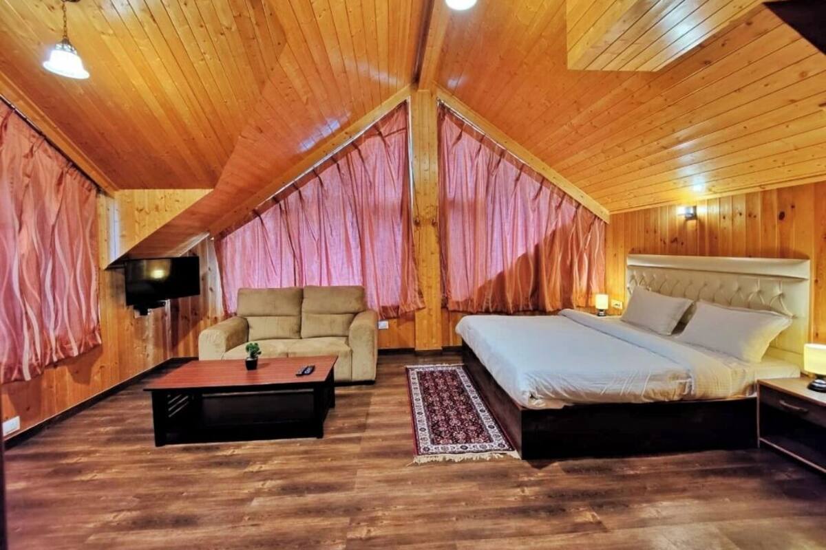Hampta Suite With Balcony | Free WiFi