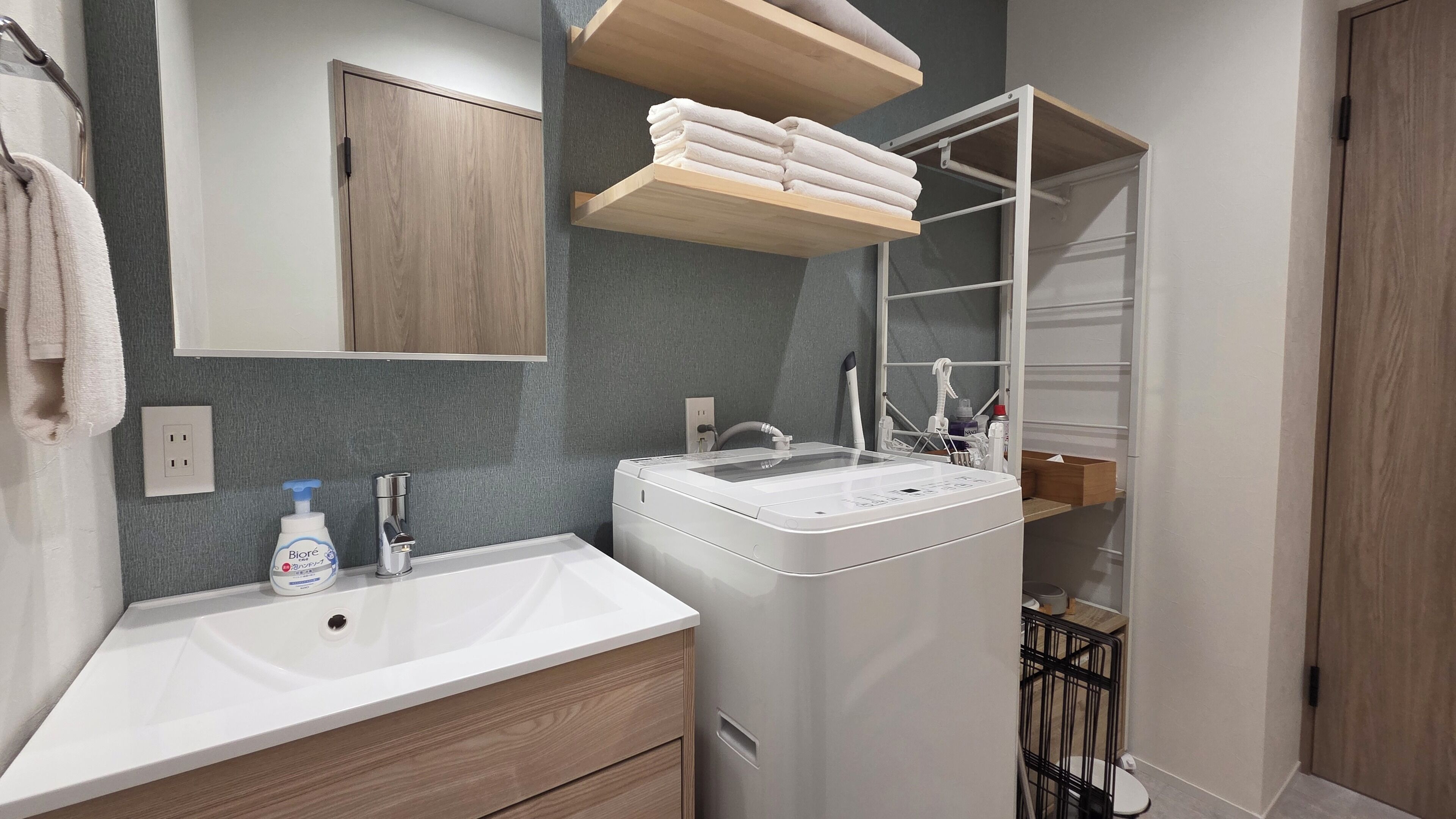 Family Villa, Non Smoking, Sea View | Bathroom | Separate tub and shower, free toiletries, hair dryer, towels