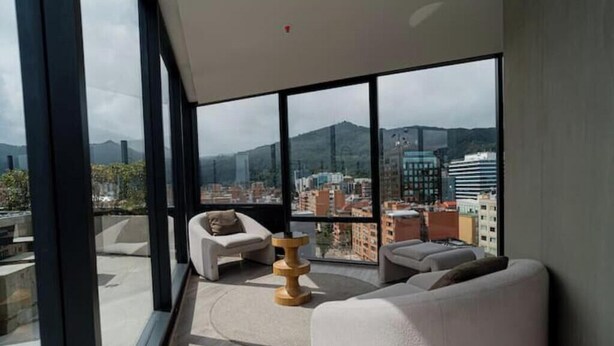 Unclassified image, 1 of 101, button - Apartment with Pool and 360 Degree View (Bogotá)