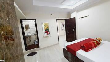 Deluxe Suite | Free WiFi