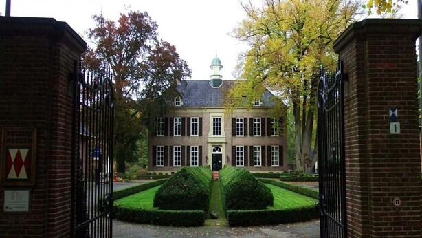 Exterior - Pet-Friendly Forest Lodge with Fenced Garden (Rijssen)