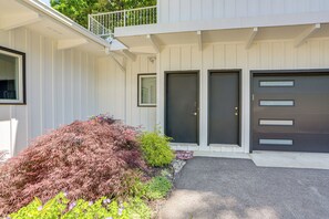 Exterior - Maumee River Retreat! Apt w/ Fire Pit + Patio (Perrysburg)
