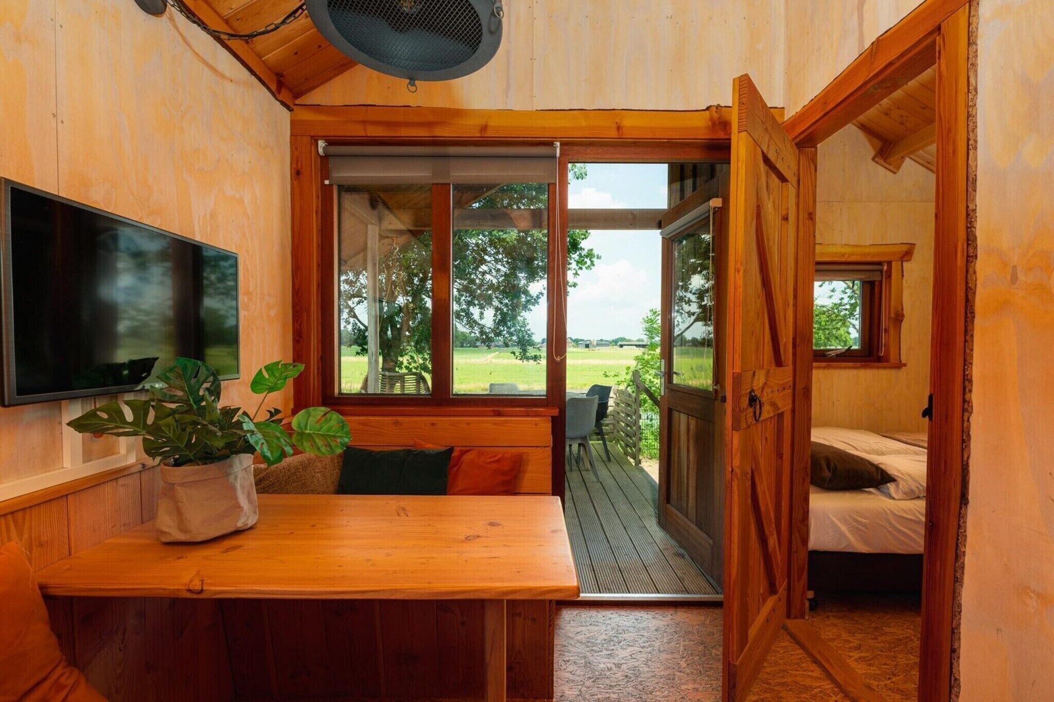 2 bedrooms, WiFi (free)