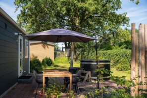 Outdoor dining - Beautiful Overijssel Vacation Home (Zuna)