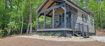 Fire Pit & Porch! Franklin Cabin in Private Meadow