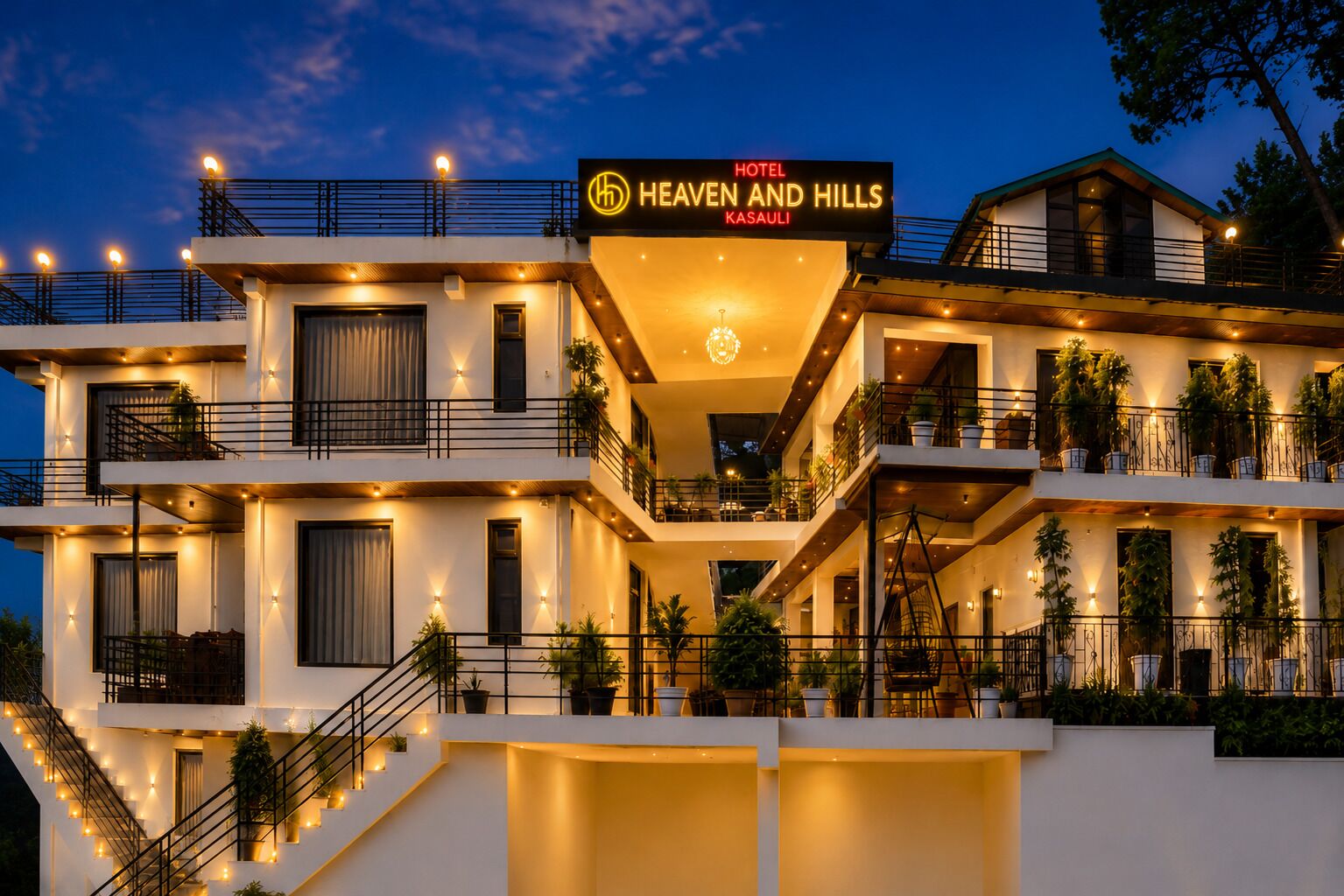 A multi-story hotel with a sign reading 'Hotel Heaven and Hills Kasai.'