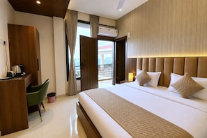 Ropa de cama de alta calidad, escritorio, wifi gratis y ropa de cama 