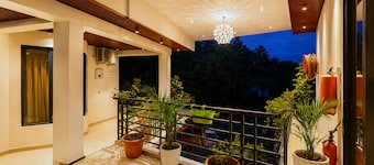 Hotel Heaven & Hills Kasauli
