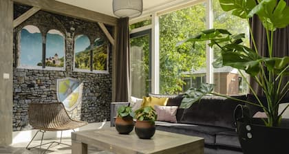 Kids Bungalow near Petting Zoo