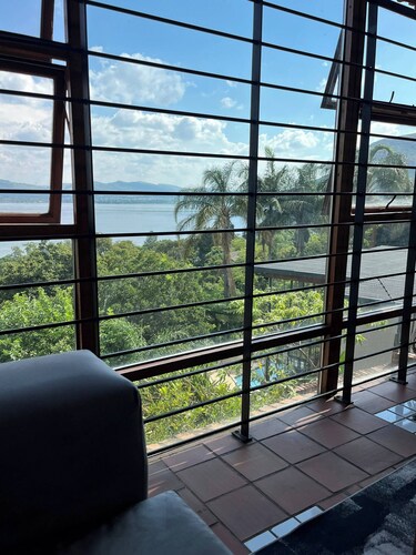 Nice cozy apartment with a great dam view