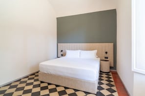Studio, Balcony | Minibar, in-room safe, free WiFi