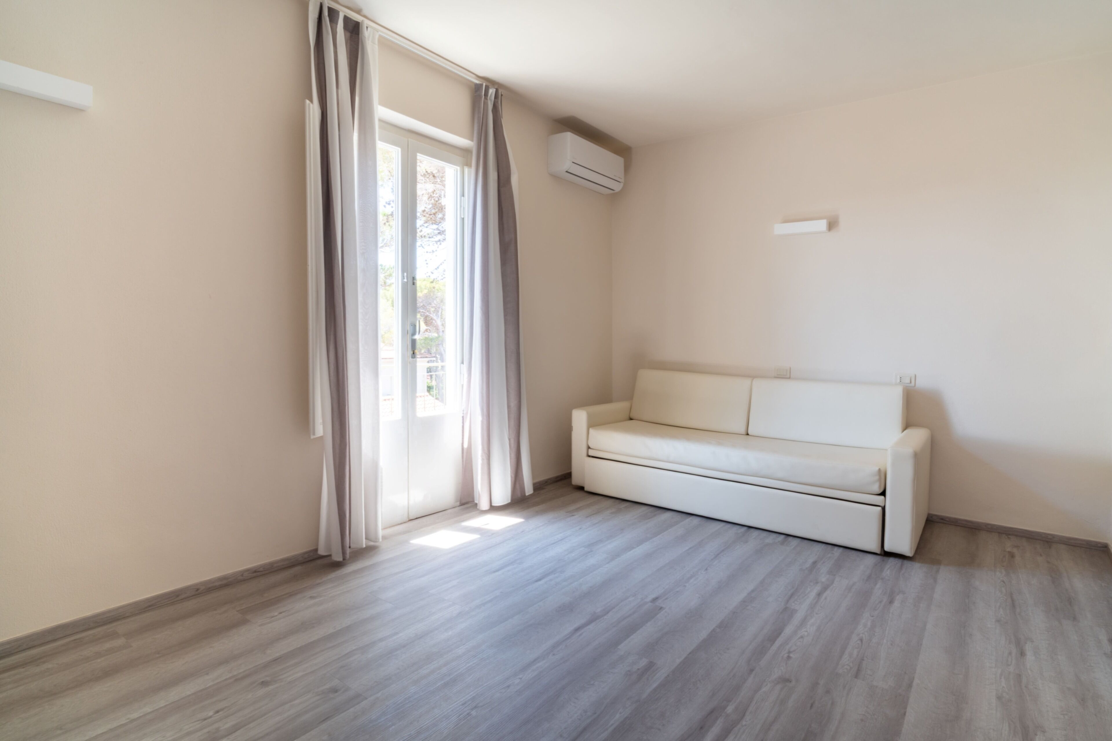 Apartment, Balkon