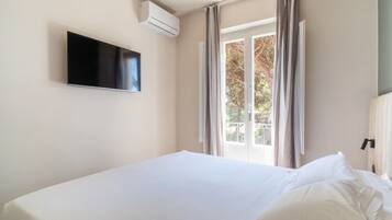 Apartment, Balkon | Minibar, Zimmersafe, kostenloses WLAN