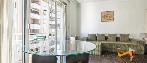 TV connectée, espaces bureaux