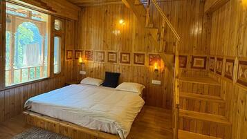 Family Room, 2 Double Beds | Free WiFi