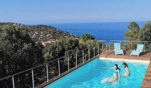Pool - 100% Happiness superb villa with sea view close to the beach, idyllic setting (Corsica)