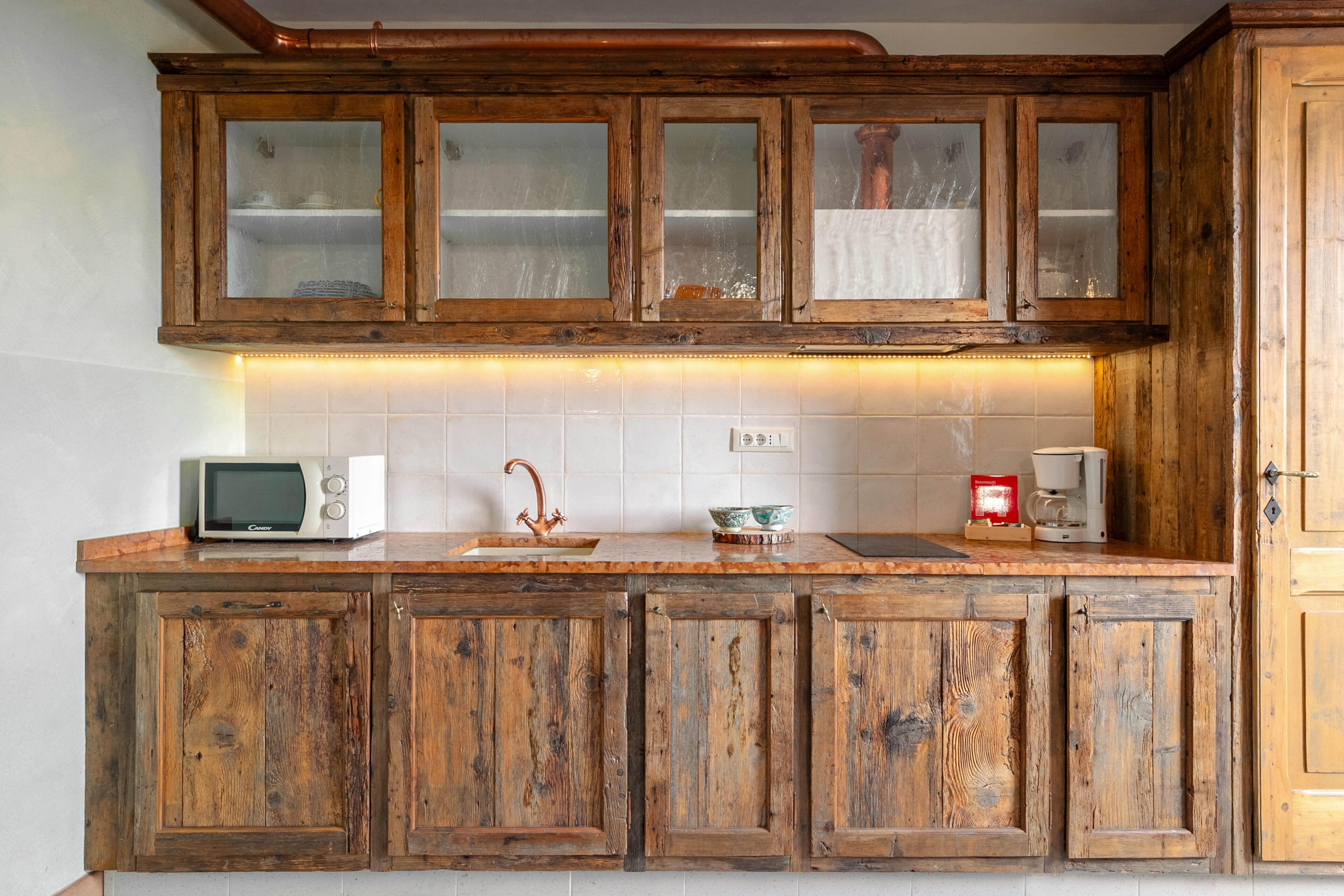 Superior Apartment | Dapur peribadi | Pembancuh kopi espreso, cerek elektrik, pembakar roti 