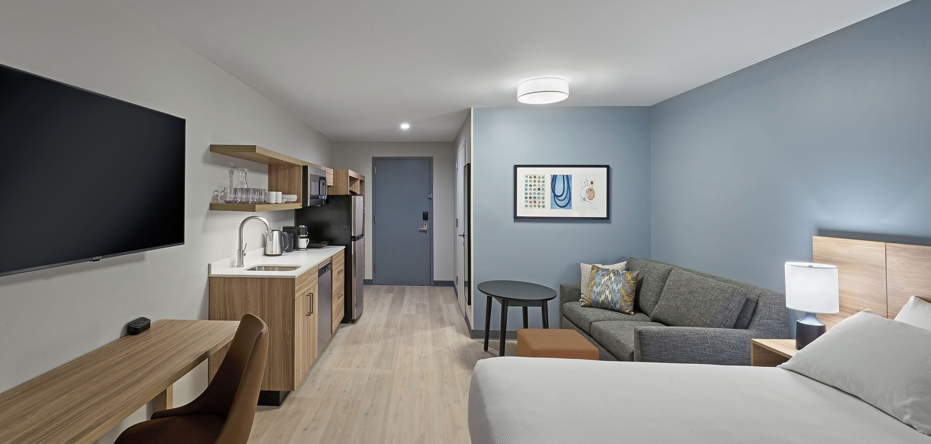 Studio Suite, 1 King Bed with Sofa bed