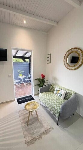 Bungalow Bambou - cozy near CHU, pediatric emergency room and airport