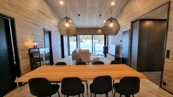 Superior-Villa, 4Â Schlafzimmer, Sauna, Hanglage | Speisen