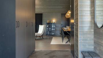 Villa – superior, 4 soverom, badstue, ved skibakken | Strykejern/-brett, reiseseng for barn og wi-fi (inkludert)