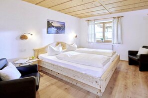 3 soverom, strykejern/-brett, reiseseng for barn og wi-fi (inkludert)