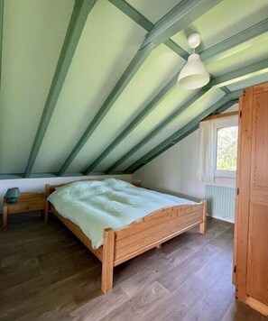 3 bedrooms, iron/ironing board, travel cot, free WiFi - Prinsepark 1st floor (Domburg)