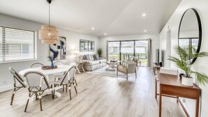 Interior - PGA National Cottage | Pool, Patio & Golf (Palm Beach Gardens)