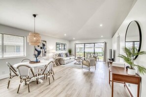 Interior - PGA National Cottage | Pool, Patio & Golf (Palm Beach Gardens)