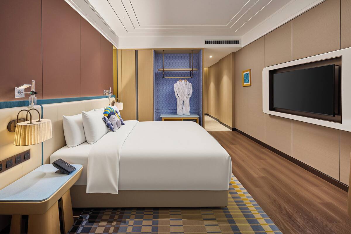 Premium Room, 1 King Bed