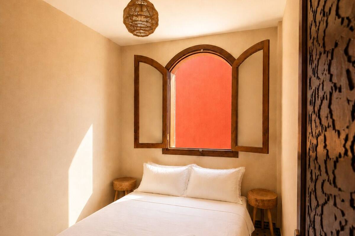 Comfort Double Room, Partial Sea View | WiFi (free)