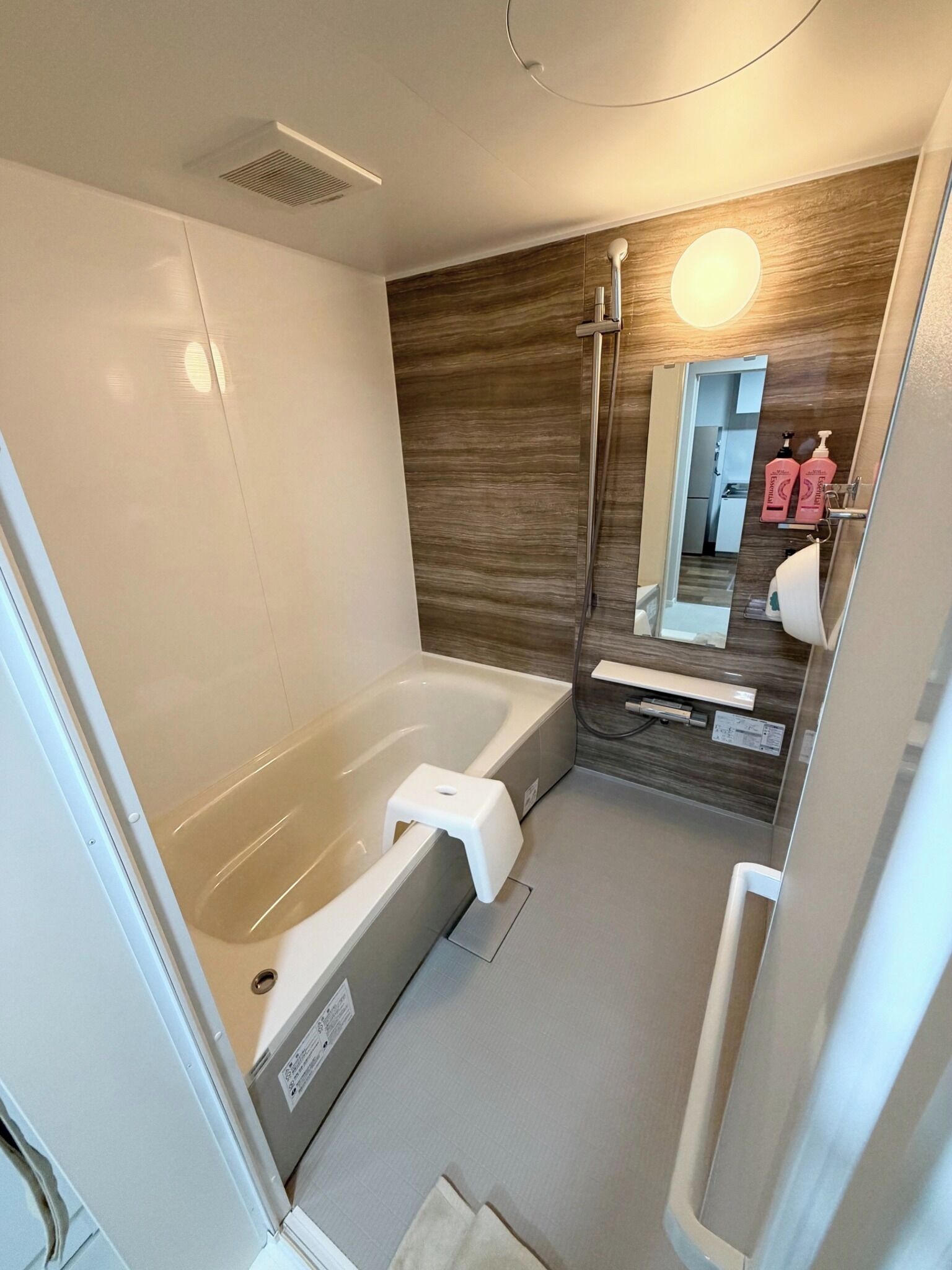 Hair dryer, towels