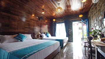 Deluxe Quadruple Room, Valley View