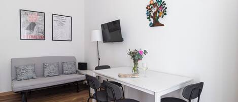 Apartament (2 Bedrooms) | Menjador