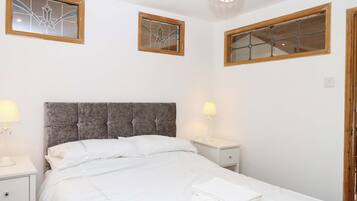 1 Schlafzimmer, kostenloses WLAN, individuell dekoriert