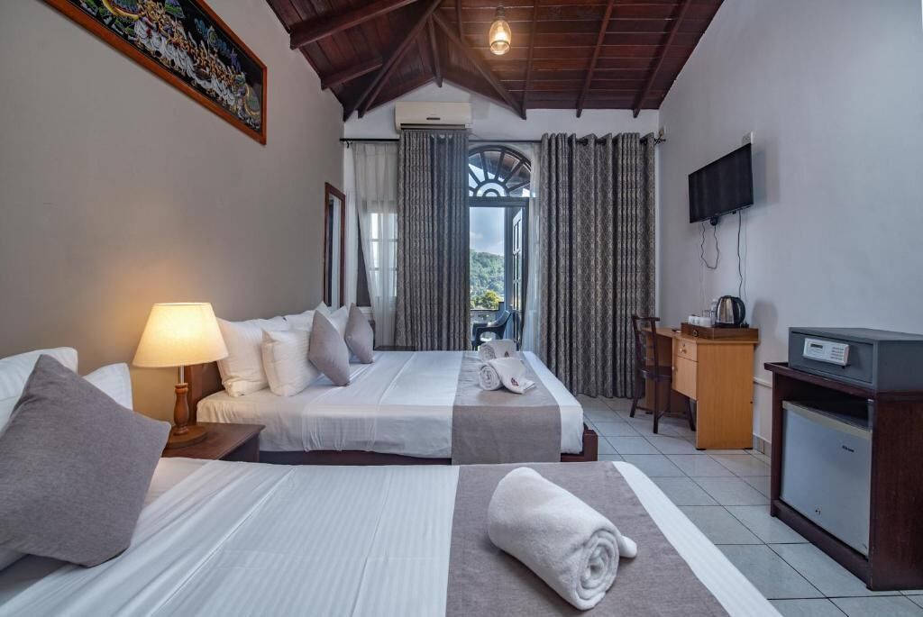 Deluxe Double Room, Balcony, Lake View